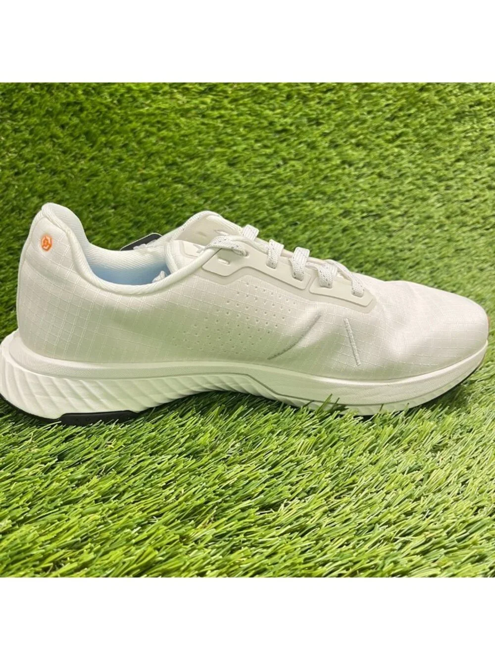 Flux Footwear Adapt Graphene RR White Womens Size 8 Athletic Shoes Sneakers